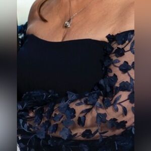 mother of bride/groom dress beautiful sleeve detail Navy 10 petite worn once